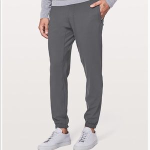 NWT Lululemon Surge Jogger Small Obsedian/grey